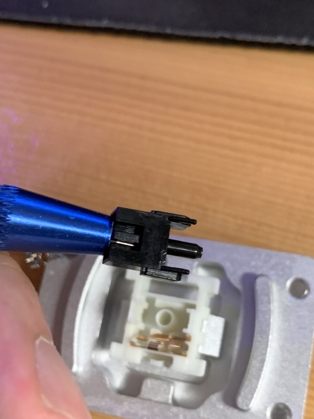 69的入门机械键盘——银雕k400