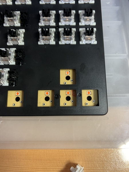 69的入门机械键盘——银雕k400