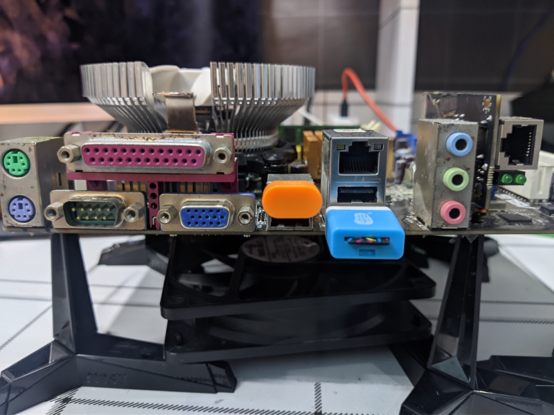 MSI的主板支架评测